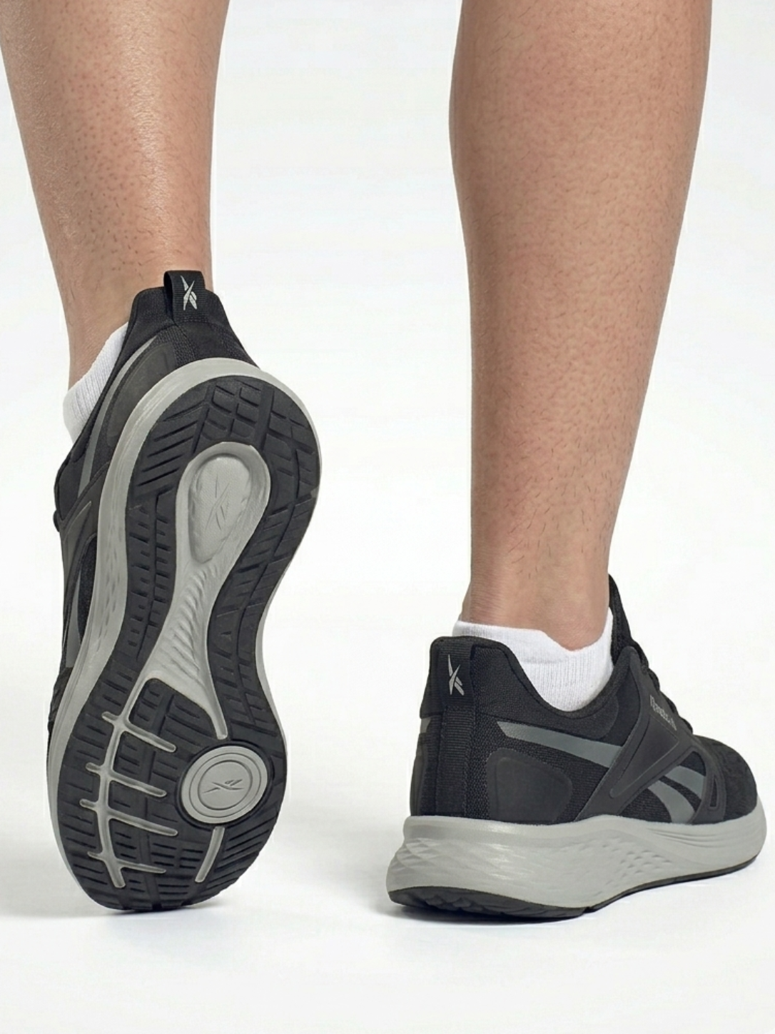 Reebok Gusto Runergy Rd Prime M - Men Black Running Shoes